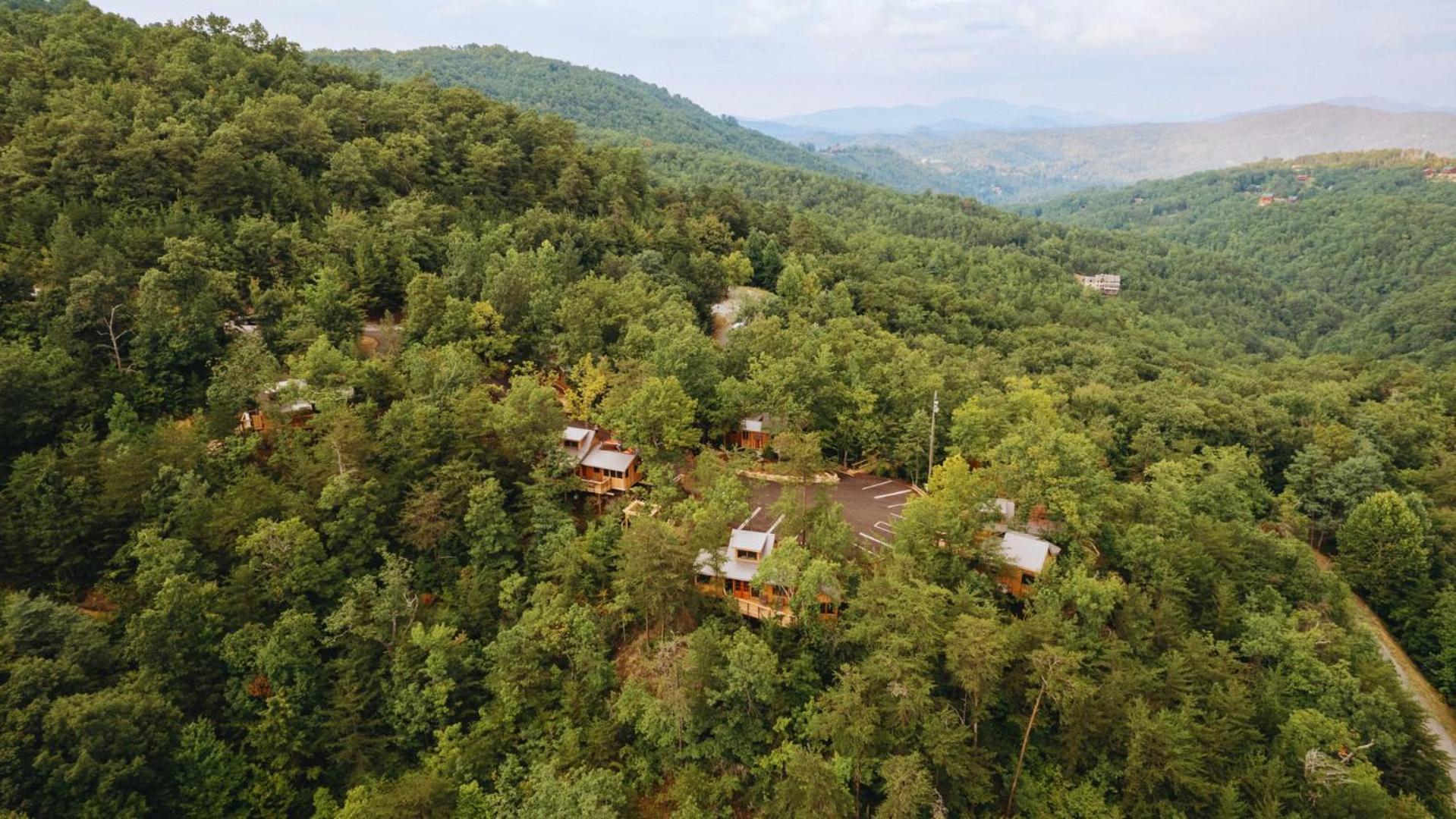 The Blackjack Oak In Treehouse Grove At Norton Creek جاتلينبرج المظهر الخارجي الصورة